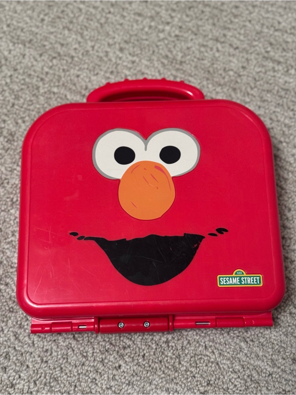 Elmo On The Go ABC Alphabet Letters Red Carrying Case Sesame Street